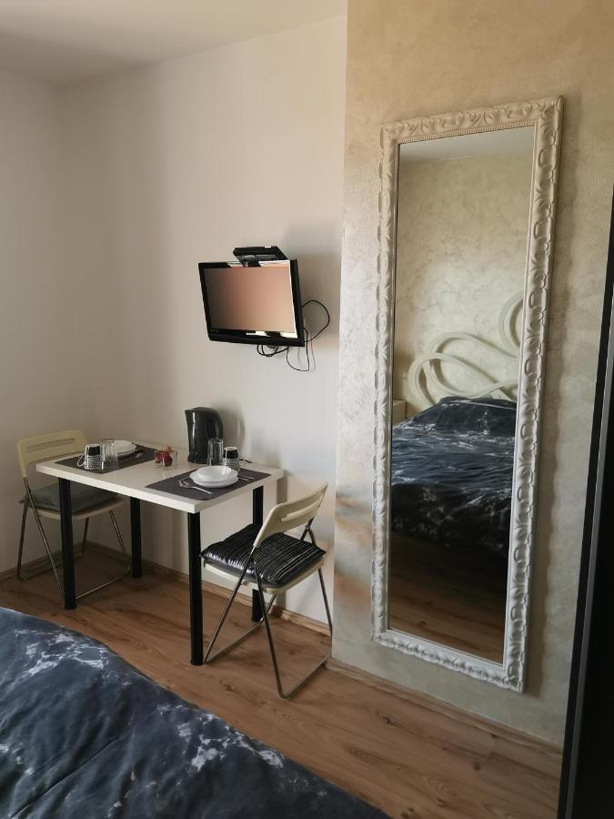 Villa Lamanova Ровин Екстериор снимка