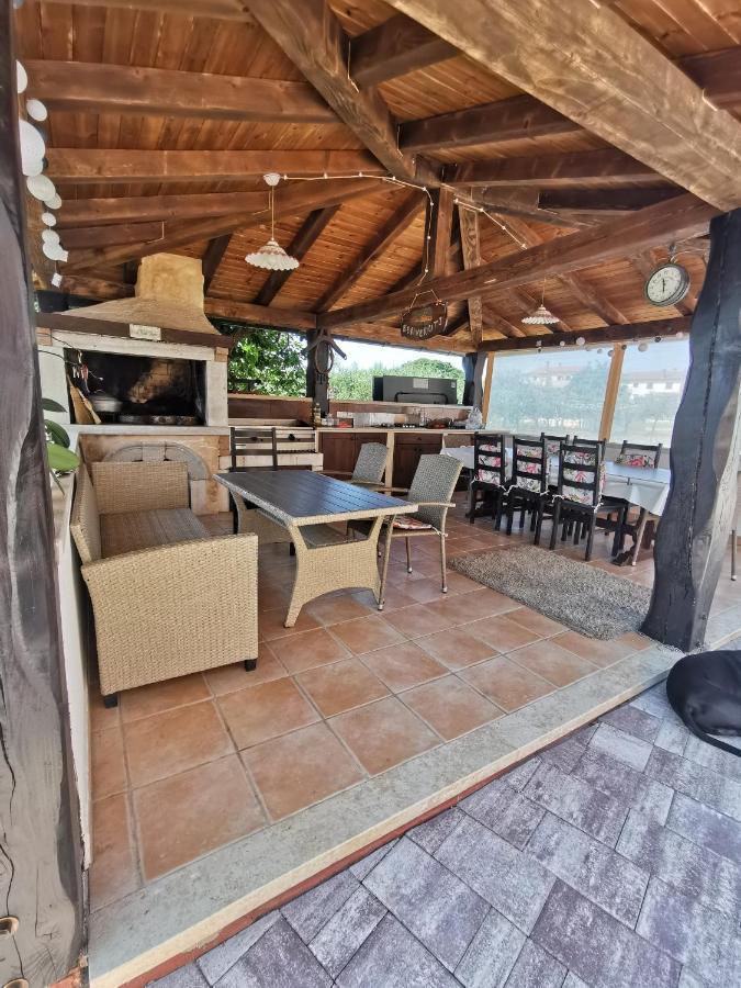 Villa Lamanova Ровин Екстериор снимка